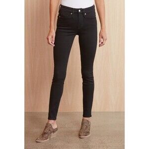 NWT Good American Good Legs Long Skinny Jeans in Black